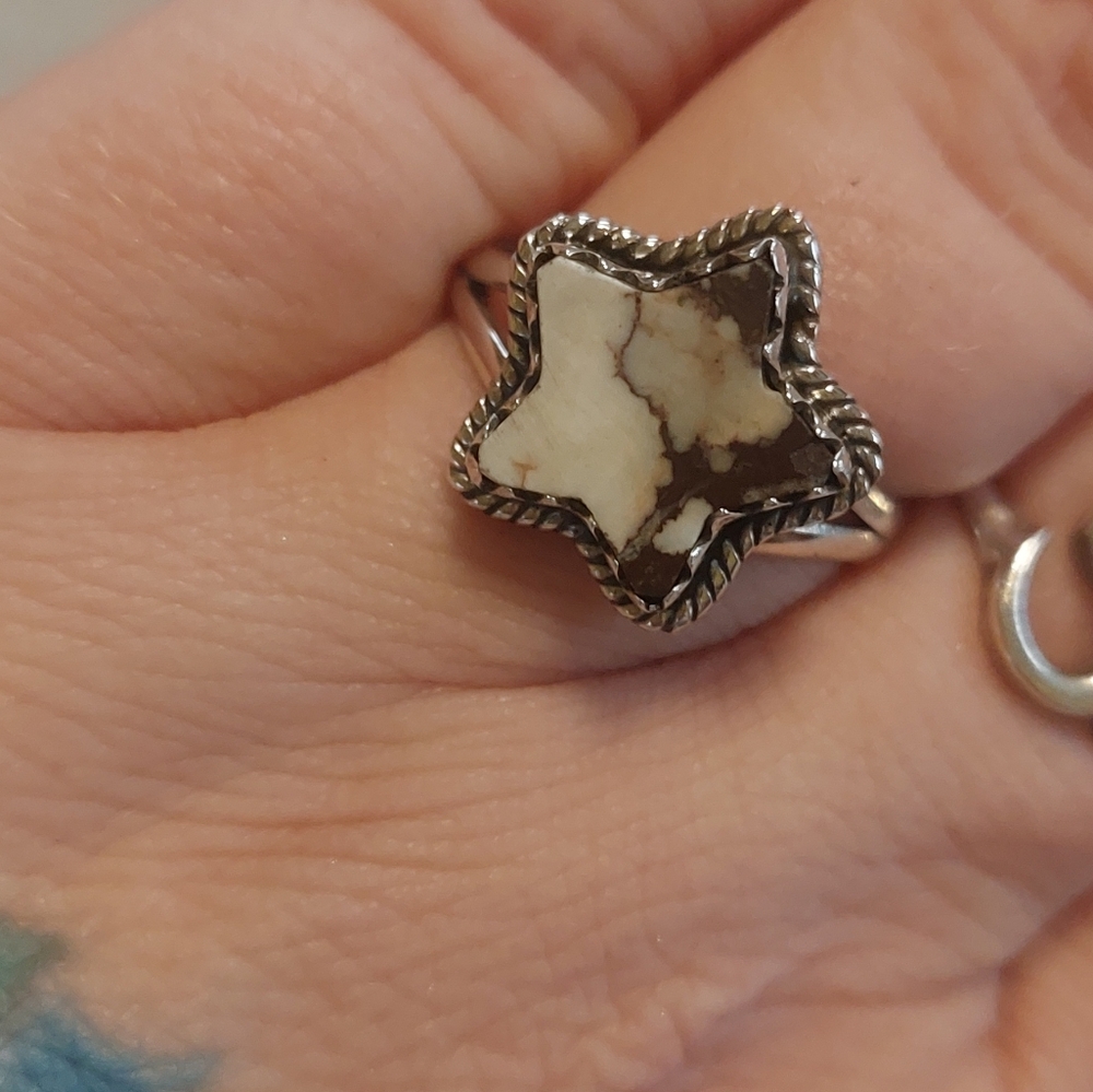 Wild Horse Jasper Star Shaped Ring - Picture 6 of 9